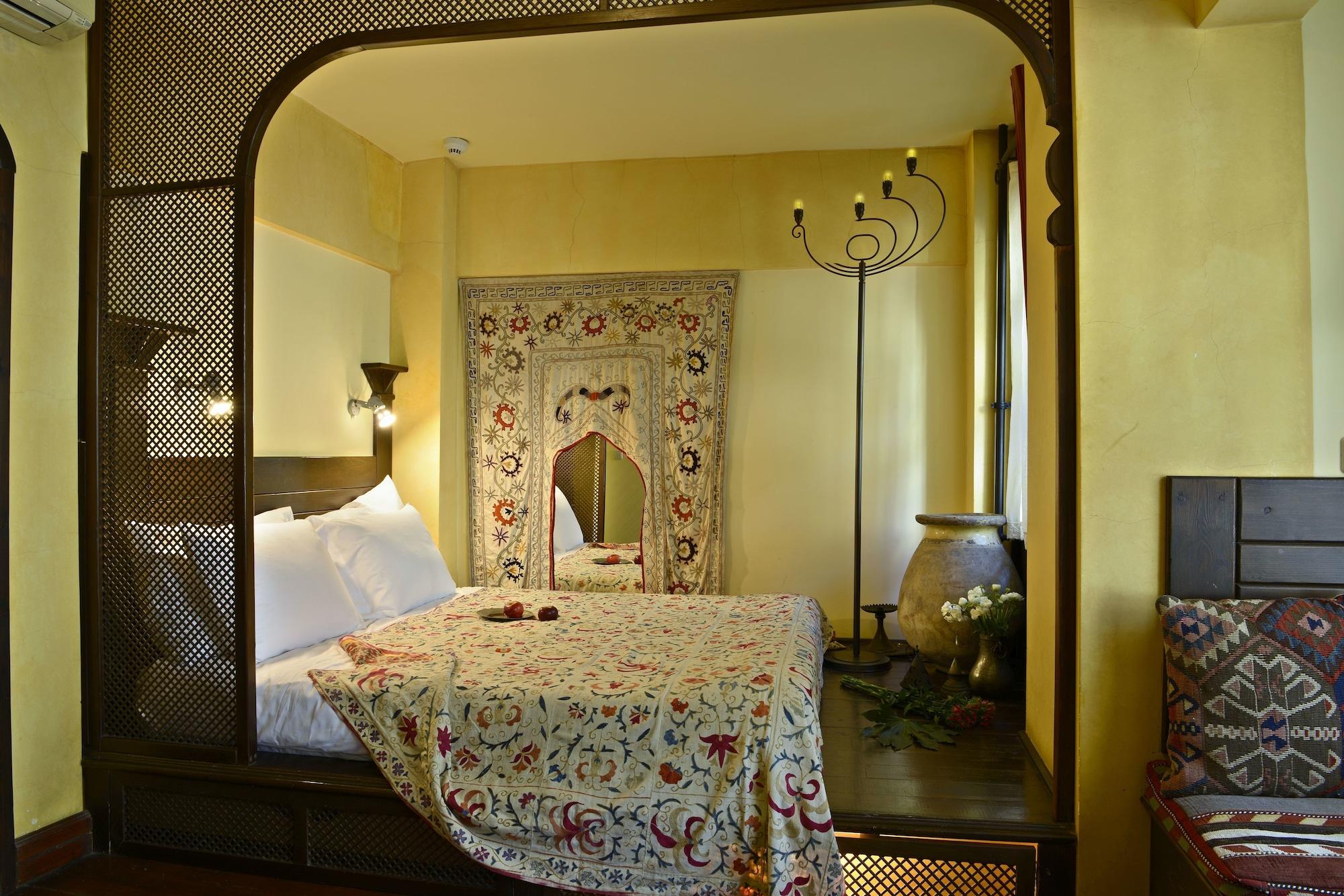 Otel Empress Zoe 2*