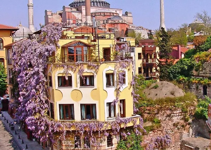 Hotel Empress Zoe